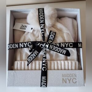 Madden NYC Cream Knit Hat and Scarf Set New
